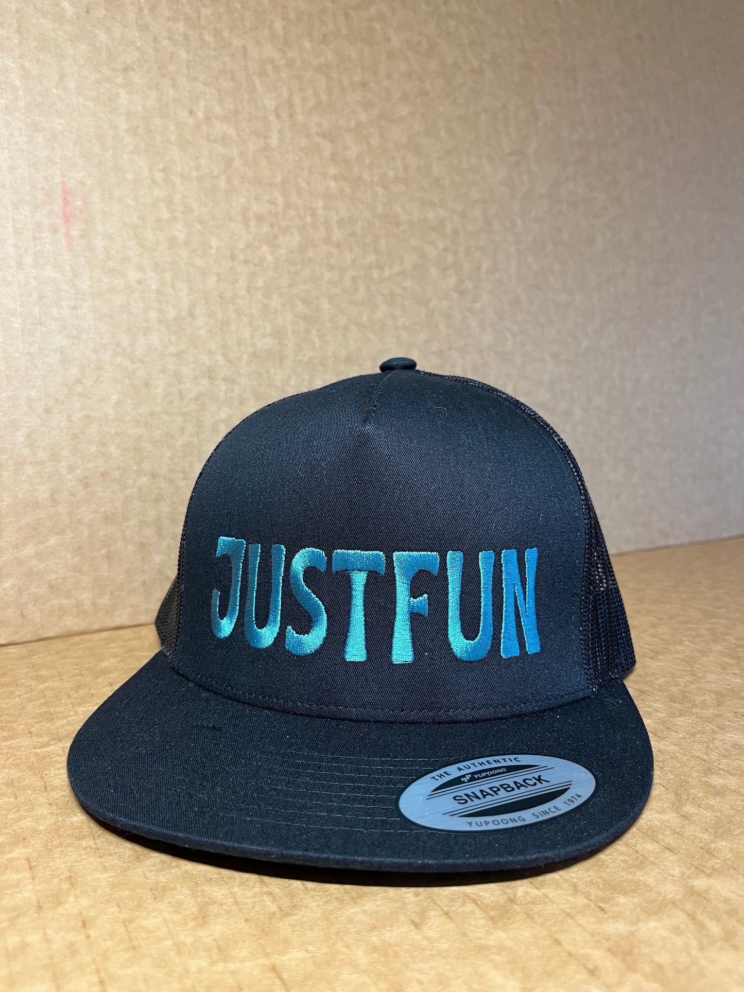 JUSTFUN Trucker Hat Flat Embroidered Bubble Black/teal